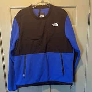 The North Face Men's Black and Blue Denali Pullover